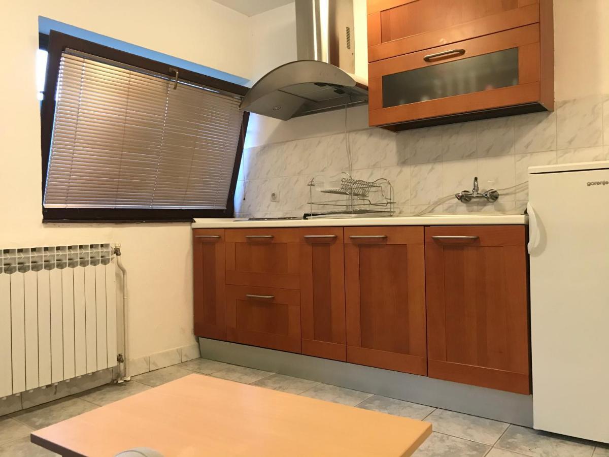 Apartmani Kosuta تجينتيستيه المظهر الخارجي الصورة