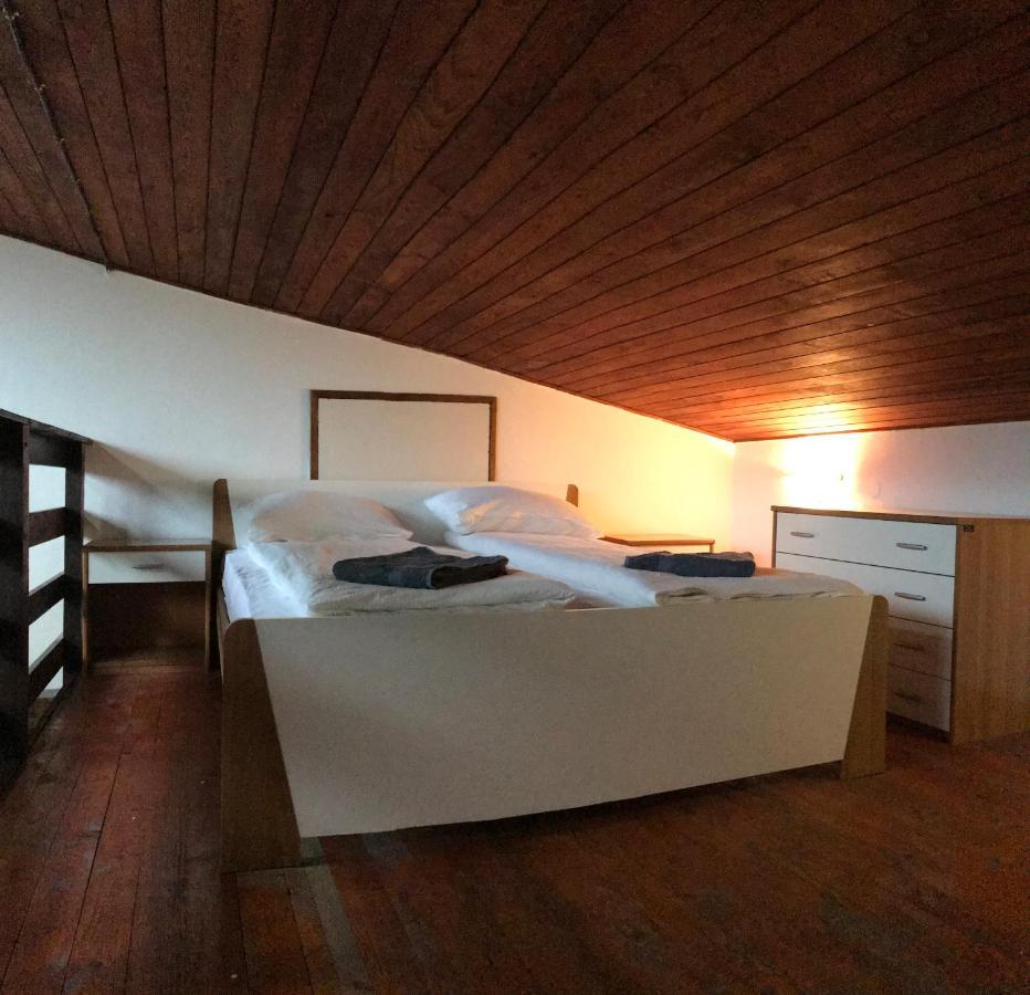 Apartmani Kosuta تجينتيستيه المظهر الخارجي الصورة