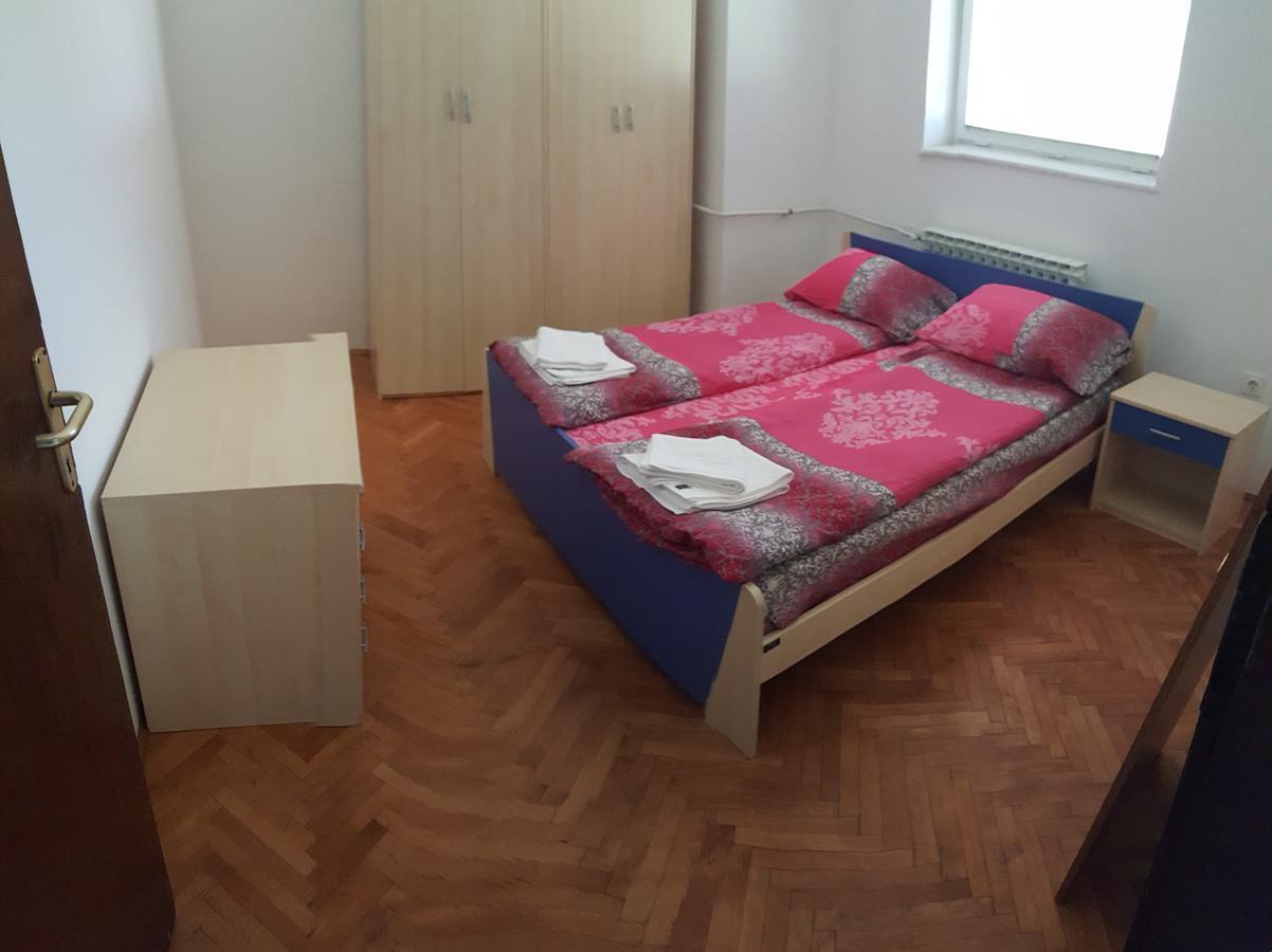 Apartmani Kosuta تجينتيستيه المظهر الخارجي الصورة